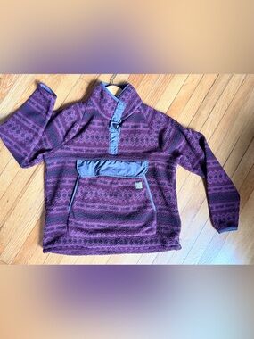 Carhartt Burgundy Patterned Sherpa Pullover with Gray Trim